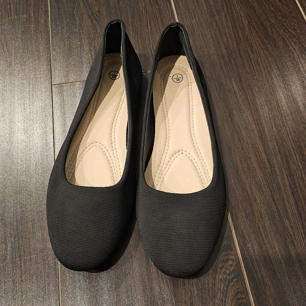 Black Women's Ballet Flats